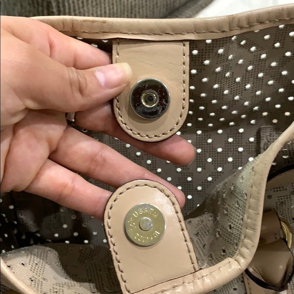 Authentic Michael Kors Hamilton Large Tote - Picture 8 of 14